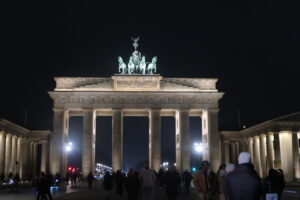 picture of the Brandenburg gate Berlin